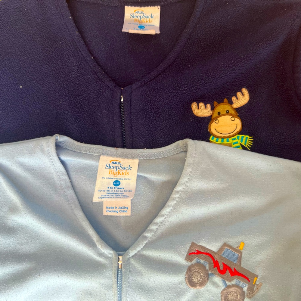 Wearable blanket- Halo sleep 2-3 T Polyester 100%. Light blue 4-5T